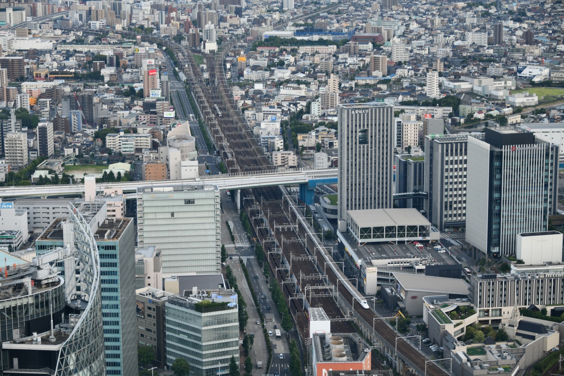 名古屋で屋根裏収納を活用した建売住宅！限られた空間を最大限に使う方法